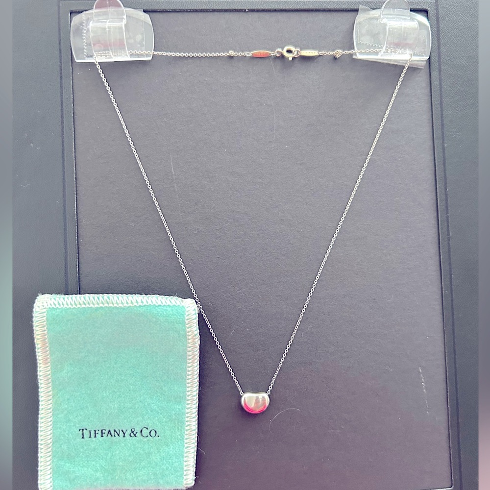 Authentic vintage Tiffany & Co Sterling Silver Elsa Peretti Bean Necklace 9mm
